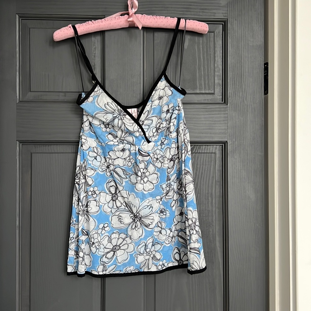 Sweet Pea summer top size small